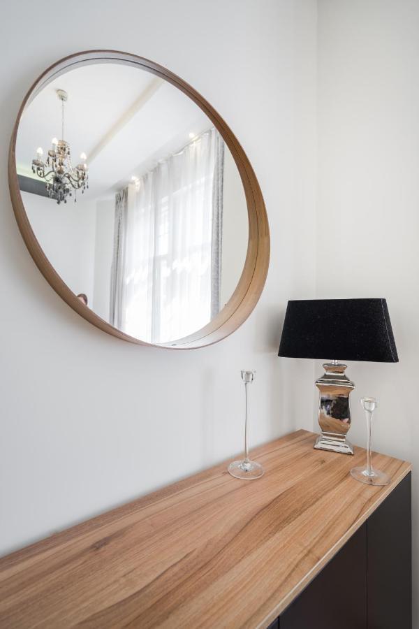Real Apartments Zichy Budapest Bagian luar foto