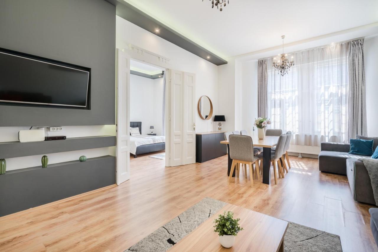 Real Apartments Zichy Budapest Bagian luar foto
