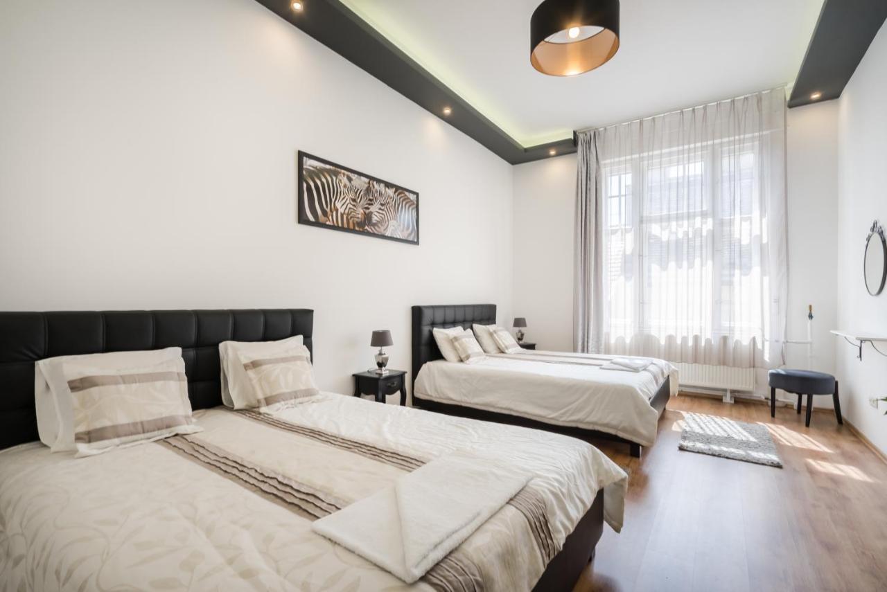 Real Apartments Zichy Budapest Bagian luar foto