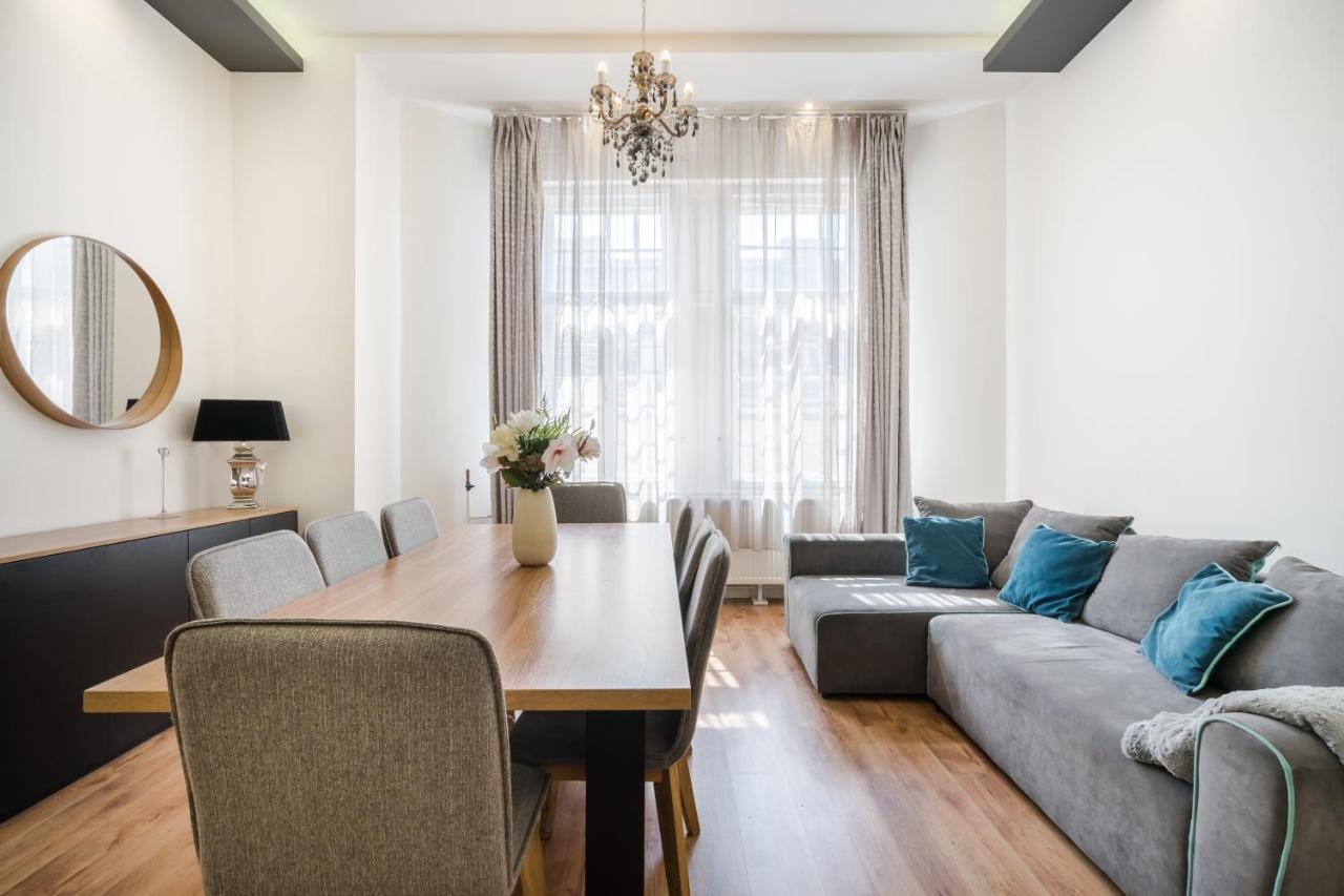 Real Apartments Zichy Budapest Bagian luar foto